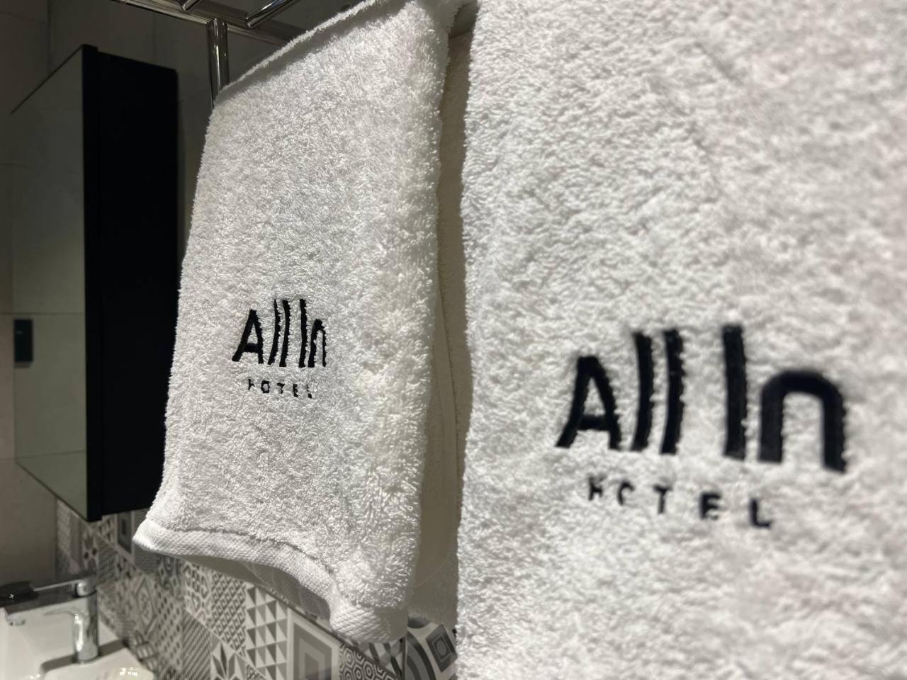 All In Hotel Kangar Esterno foto